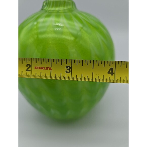 Hand Blown Art Glass Oil Lamp Chartreuse Green Swirl No Wick 4.5" Tall Heavy - Picture 10 of 10